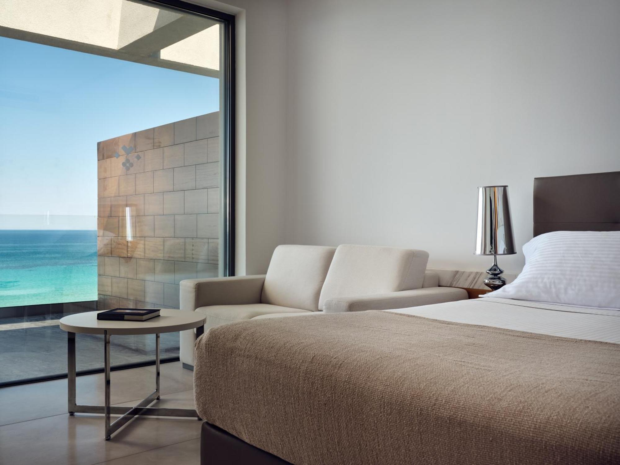 Lesante Blu - The Leading Of The World, Adults Only 5*