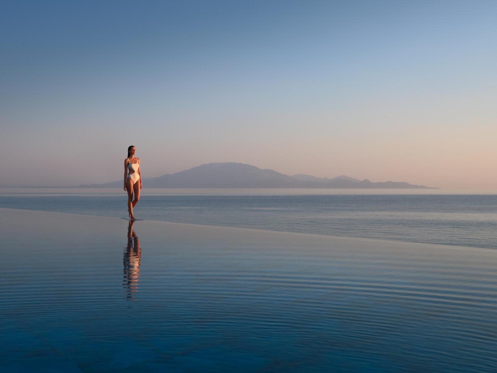 Lesante Blu - The Leading Of The World, Adults Only 5*